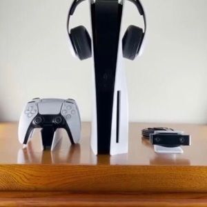 Play station 5.   Ps5